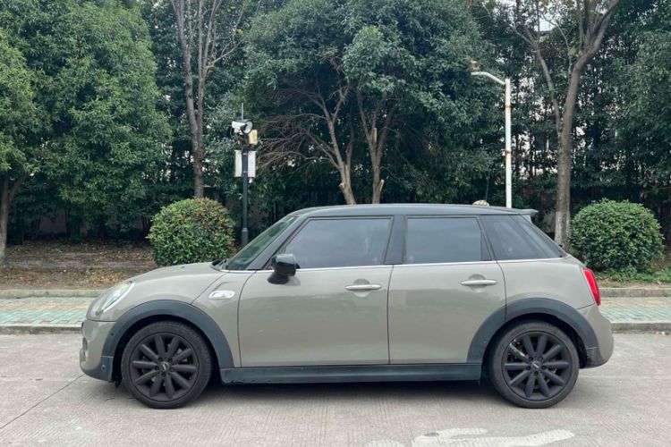 Used MINI 2019 2.0T COOPER S Classic Edition Five-Door Model