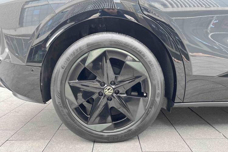 Used Volkswagen ID.UNYX 2024 Pro Long-Range Version
