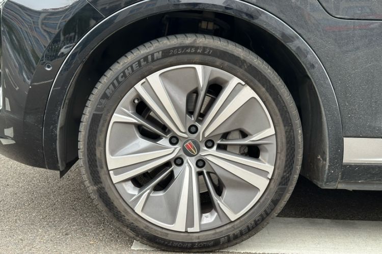 Used Hongqi E-HS9 2022 660 km Range Flagway Edition Six Seats