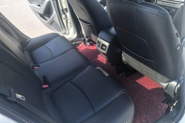 Used Mazda Mazda 3 Axela 2017 Sedan 1.5L Automatic Luxury Model China VI Standard
