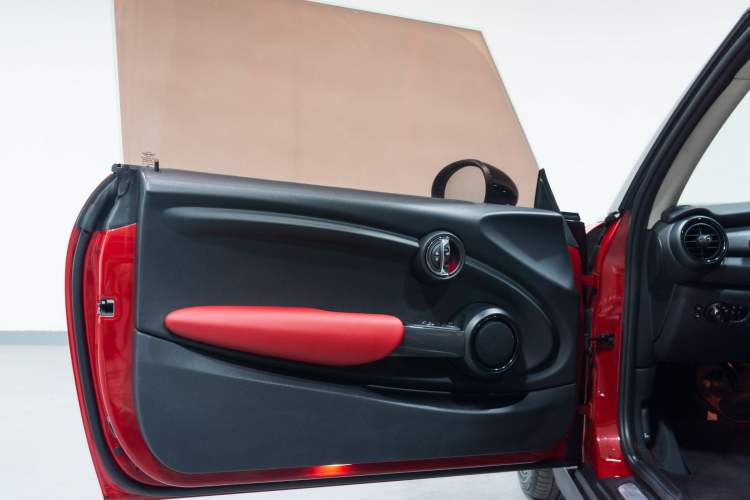 Used MINI 2014 1.5T COOPER Fun Interior 3