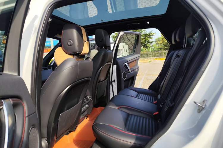 Used Land Rover Discovery Sport New Energy 2021 P300e Performance Tech Edition