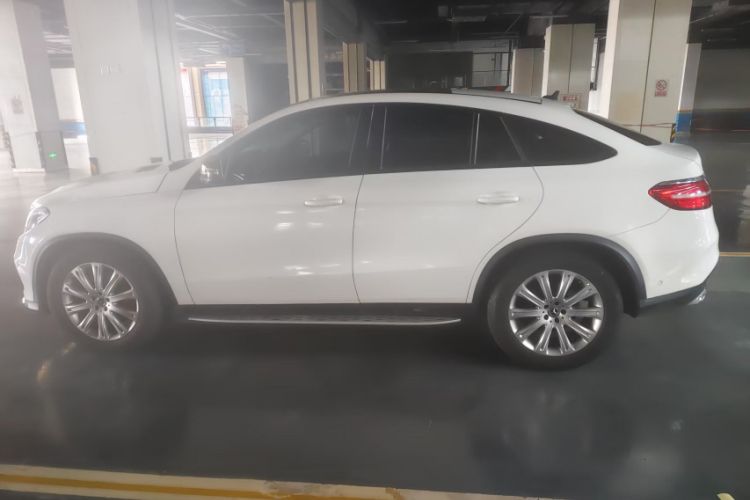 Used Mercedes-Benz GLE Coupe 2018 GLE 320 4MATIC Coupe SUV
