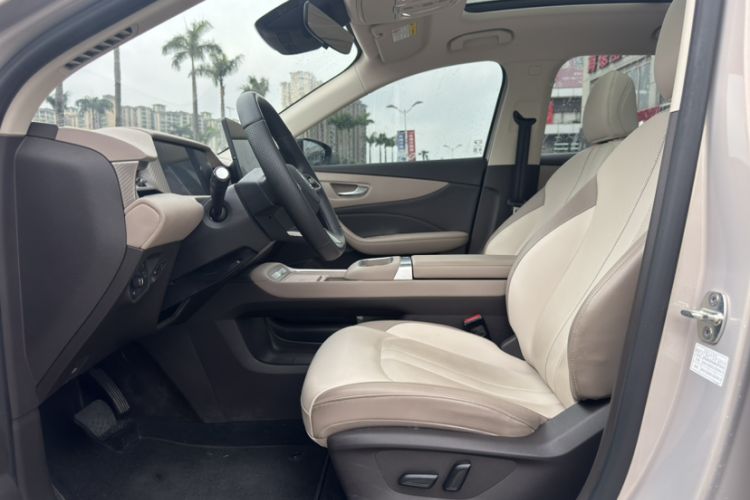 Used MG ES5 2025 525max Rear-Drive Intelligent Driving Version Interior 5