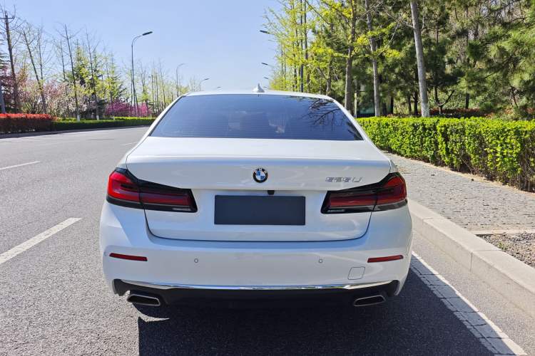 Used BMW 5 Series 2022 Second Facelift 525Li Luxury Package Exterior 5