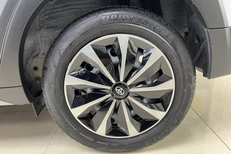 Used Toyota YARiS L Zhi Xuan 2022 X-Trail 1.5L CVT Leading PLUS Edition