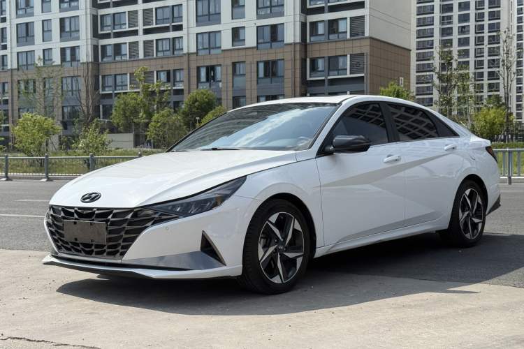 Used Hyundai Elantra 2021 1.5L CVT LUX Prestige Edition