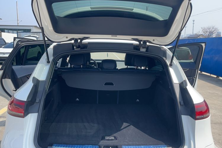 Used Mercedes-Benz EQC 2021 EQC 400 4MATIC Trunk