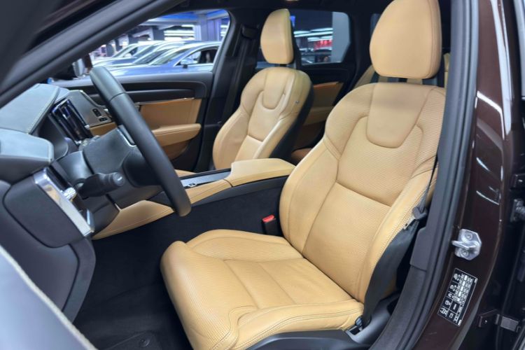 Used Volvo V90 2017 Cross Country T5 AWD Prestige Edition