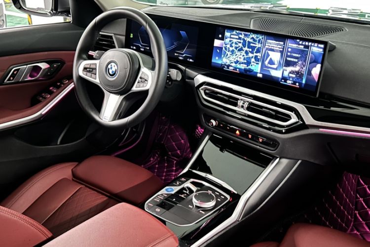 Used BMW i3 2022 eDrive 35 L
