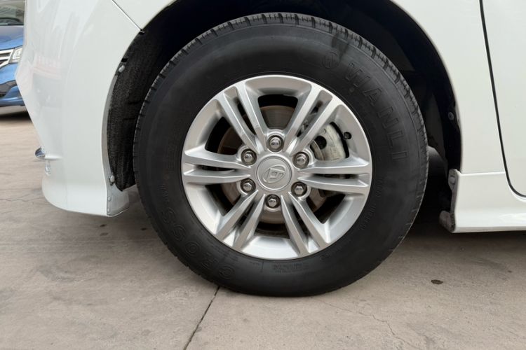 Used SAIC MAXUS G10 2021 2.0T Manual Elite Edition Diesel 7-Seater Exterior 6