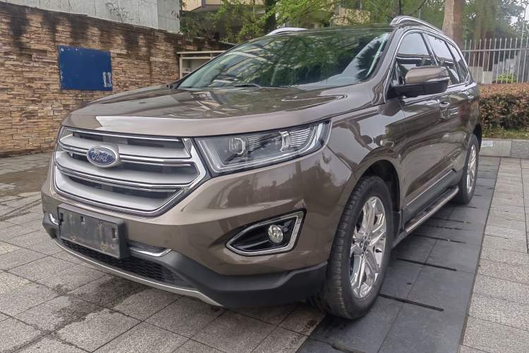 Used Ford Edge 2016 EcoBoost 245 Four-Wheel Drive Titanium Edition 7-Seater
