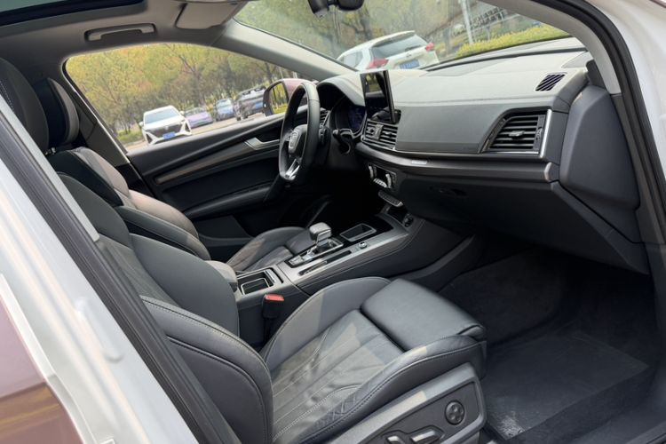 Used Audi Q5L 2022 40T Luxury Dynamic Model
