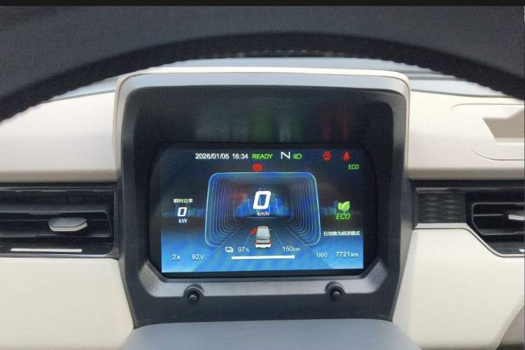 Used Chery QQ Ice Cream 2025 155km Sundae Edition Odometer Close Up