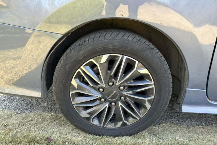 Used SAIC MAXUS G20 2021 PLUS 2.0T Gasoline Automatic Luxury Edition