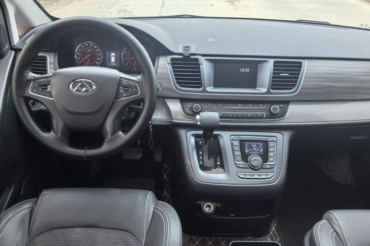 Used SAIC MAXUS G10 2018 PLUS 2.0T Automatic Elite Edition
