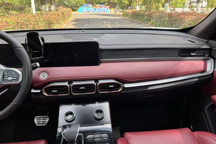 Used JETOUR X70 PLUS 2021 Zhuge 1.6T DCT Wuhou 5-Seater Interior 6