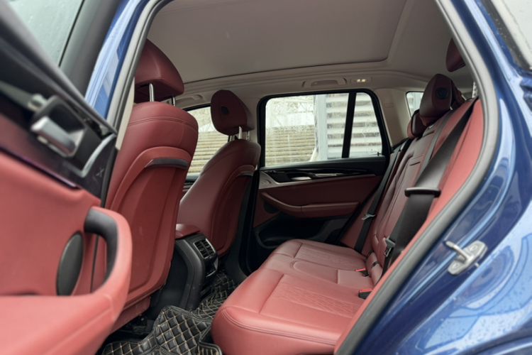 Used BMW X3 2022 xDrive25i M Sport Package Interior 2