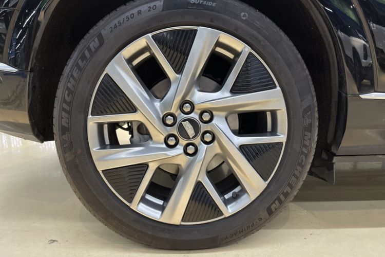 Used Cadillac OPTIQ 2024 Standard Range Version