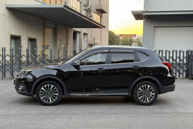 Used GAC Trumpchi GS5 Super 2016 2.0L Automatic Two-Wheel Drive Anniversary Edition
