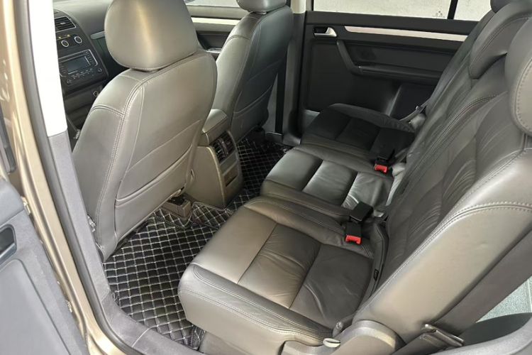 Used Volkswagen Touran 2015 1.4T Manual Comfort Edition 5-Seater