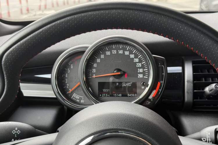 Used MINI MINI 2019 1.5T COOPER Racing Driver