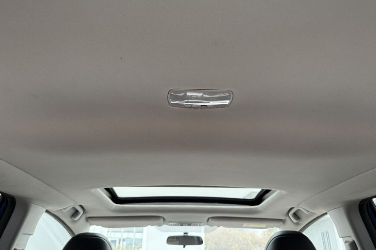 Used Honda Jade 2017 1.8L automatic Comfort version 5 seats
