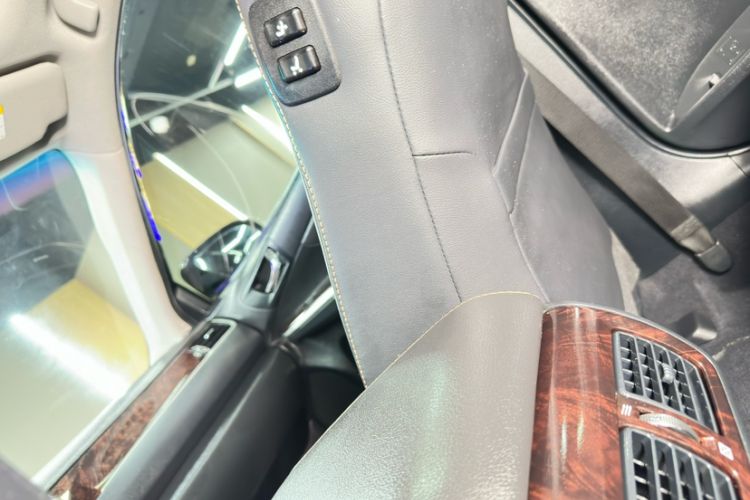 Used Toyota Camry 2016 2.0G 10th Anniversary Leading Edition
