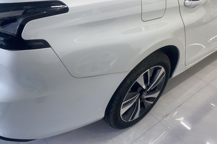 Used Peugeot 408 2022 1.6T Light-Chasing Edition
