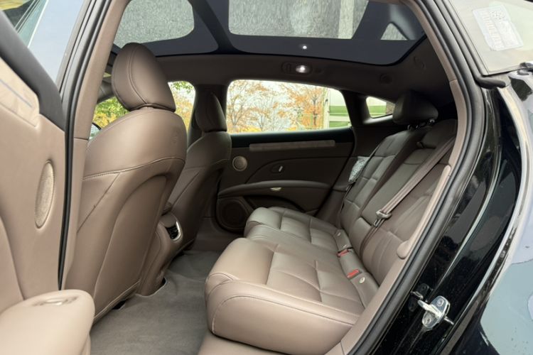 Used IM L6 2025 Ultra Model
