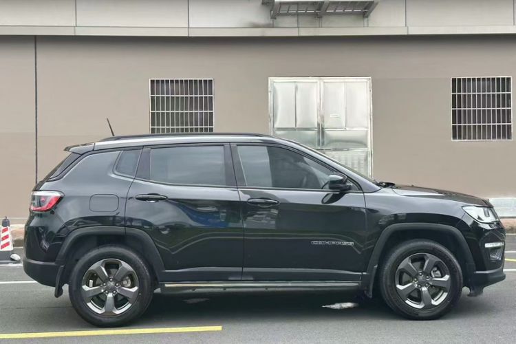 Used Jeep Compass 2017 200T Automatic Enjoyment Edition