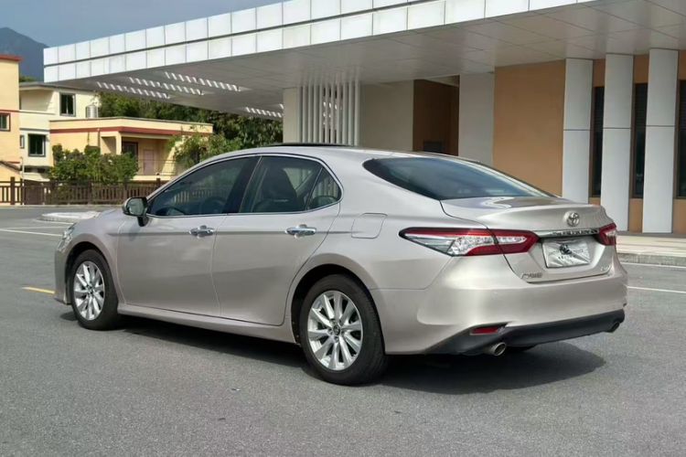 Used Toyota Camry 2019 2.0G Luxury Edition China VI Standard
