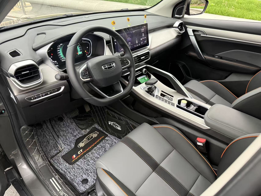 Geely Auto Coolray 2023 1.5T DCT Diamond Edition — снимка 20