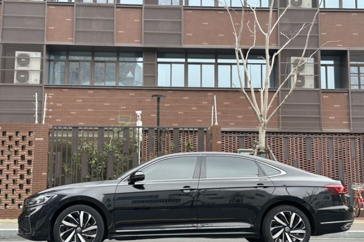 Used Volkswagen Passat 2022 330TSI Starry Elite Edition