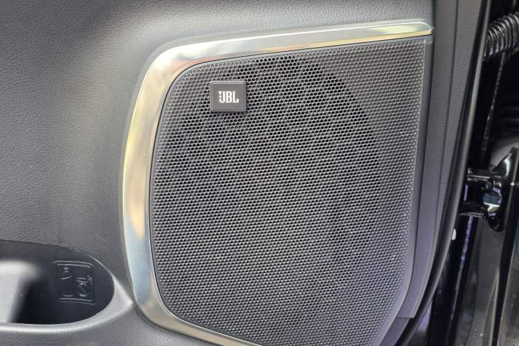 Used Toyota Alphard 2021 Dual-Engine 2.5L Prestige Edition Interior 14