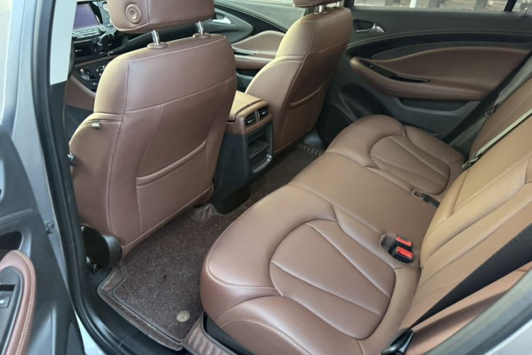Used Buick Envision 2018 20T Two-Wheel Drive Luxury Model