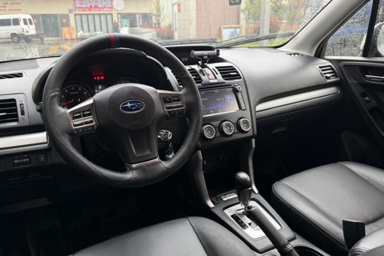 Used Subaru Forester 2014 2.0i Automatic Luxury Edition