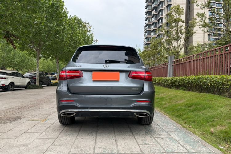 Used Mercedes-Benz GLC 2017 GLC 260 4MATIC Dynamic Edition Exterior 3