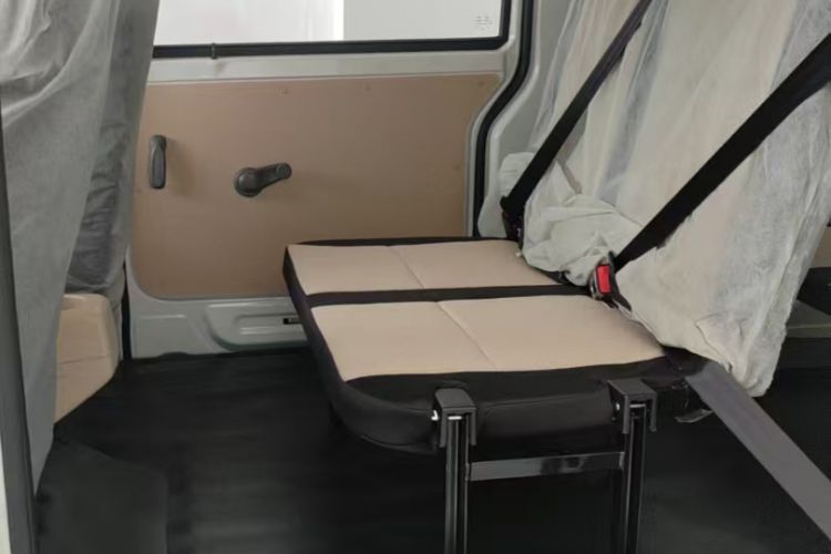 Used Kuayue Kuayue Xing V5 EV 2025 Model Smart-Enjoy Bus, 6 Seats, CATL
