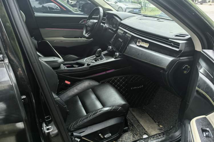 Used Lynk & Co 05 2020 2.0TD Two-Wheel Drive Shine Halo Right Front Seat