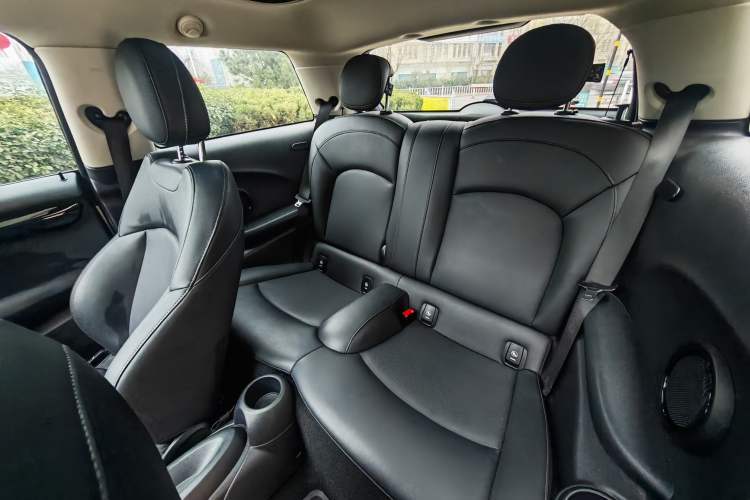 Used MINI MINI 2021 1.5T COOPER Classic Edition
