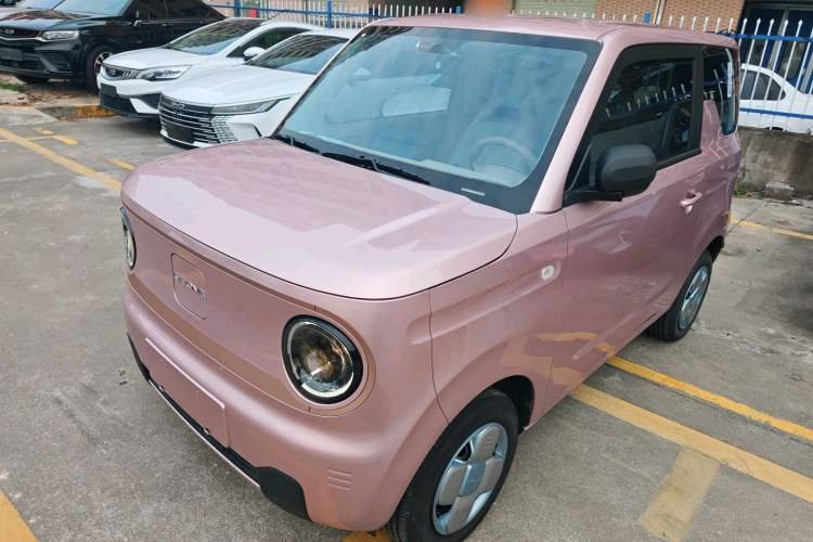 Used Geely Galaxy Panda 2024 Facelifted Panda Mini 200km Dragon Edition