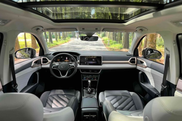 Used Volkswagen Tharu 2023 300TSI Two-Wheel-Drive Moonlight Edition