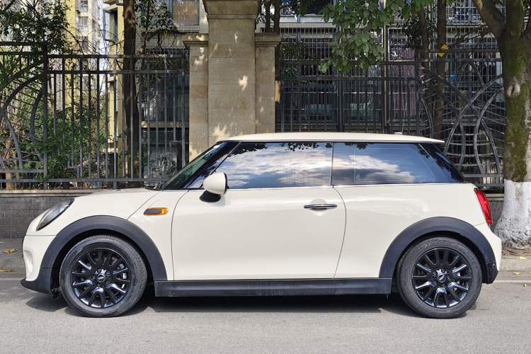 Used MINI MINI 2016 1.2T ONE Pioneer Edition
