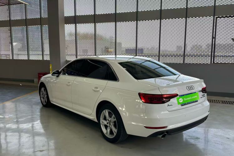 Used Audi A4L 2017 Plus 40 TFSI Ambition Model
