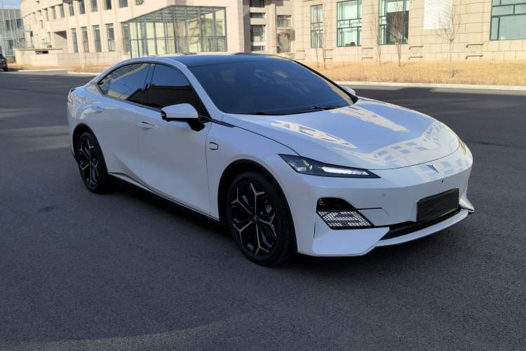 Used Deepal SL03 2024 135Plus Glory Edition Exterior 2