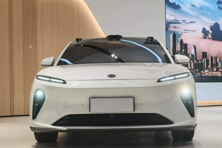 Used Nio ET5 2022 75 kWh Exterior 1