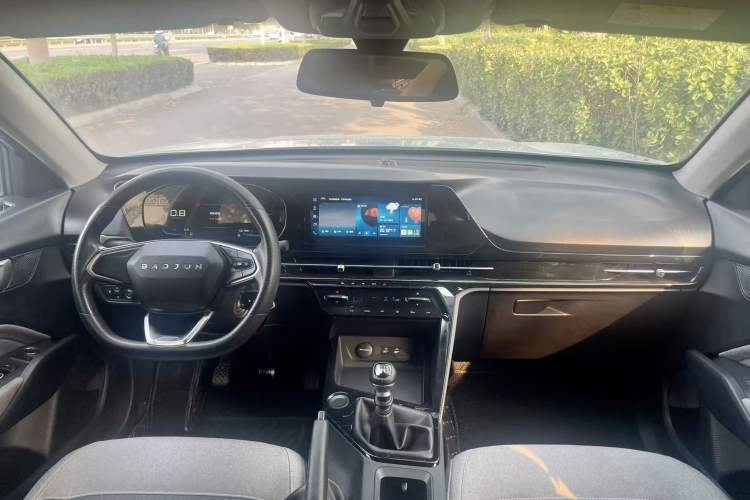 Used Baojun RC-6 2019 1.5T Manual Elite Version with 24-Hour Online Service
