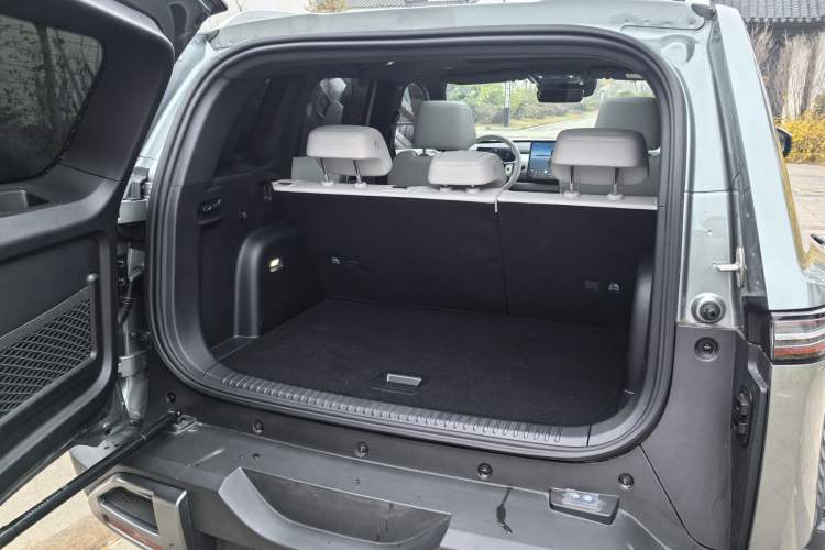 Used Formula Leopard Titanium 3 2025 Model 501KM Rear-Drive Ultra Version