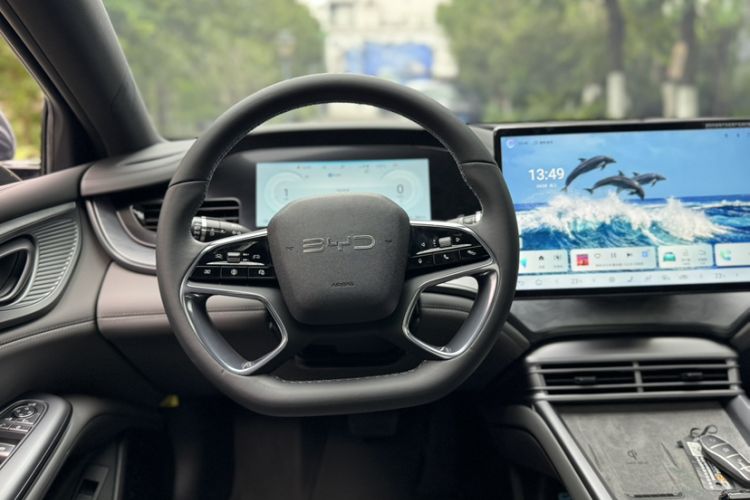 Used BYD Seal 2024 HONOR Edition DM-i 1.5L 121km Luxury Model Interior 11